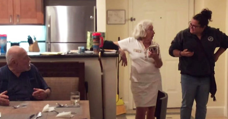 granddaughter-surprises-grandma