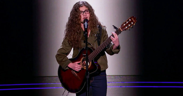 Sophie-Pecora-Golden-Buzzer-AGT