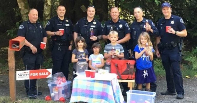 911-lemonade-stand