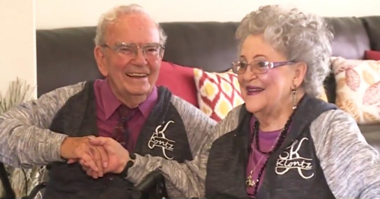 couple-matching-outfits
