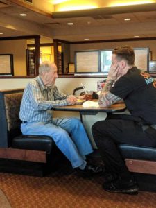 eat-n-park-server-veteran-6