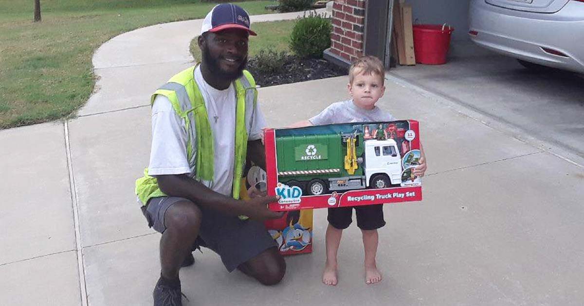sanitation-worker-boy-friendship