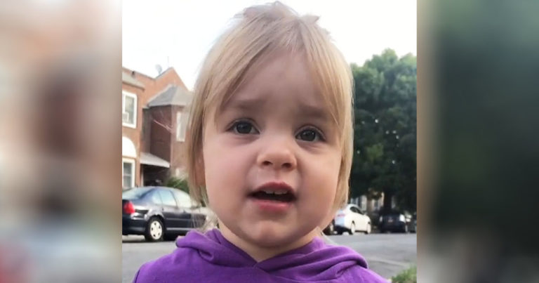 toddler-goodbye-mom-school