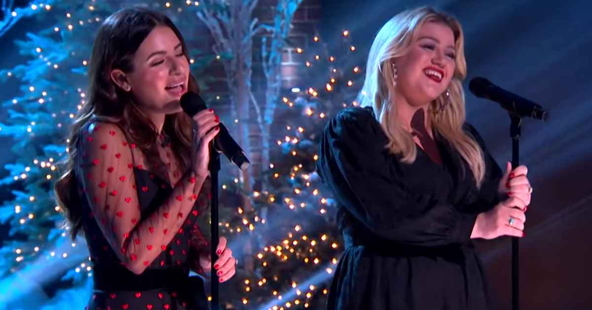 lea-michele-kelly-clarkson-white-christmas