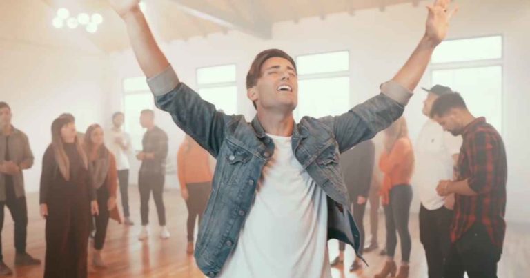 joy-to-the-world-phil-wickham