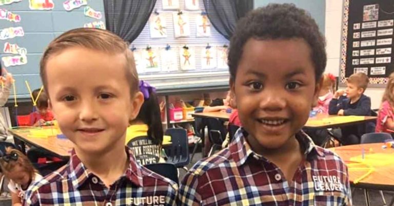 kindergarten-twins