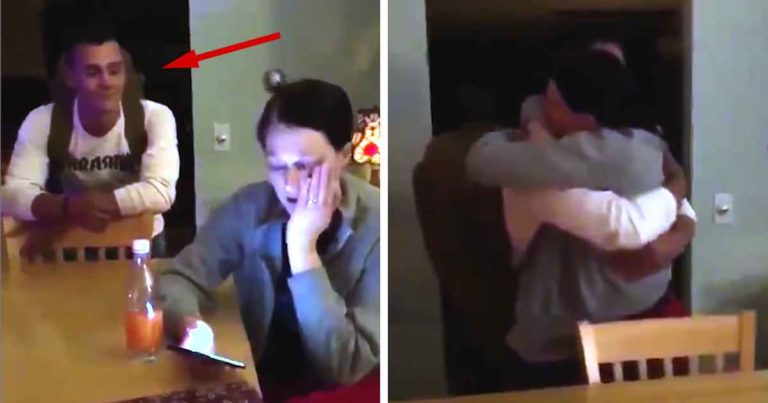 marine-son-surprises-mom