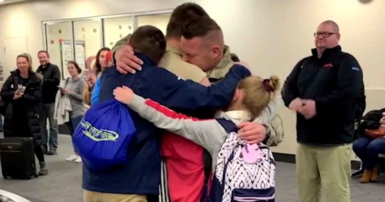 soldier-surprises-siblings