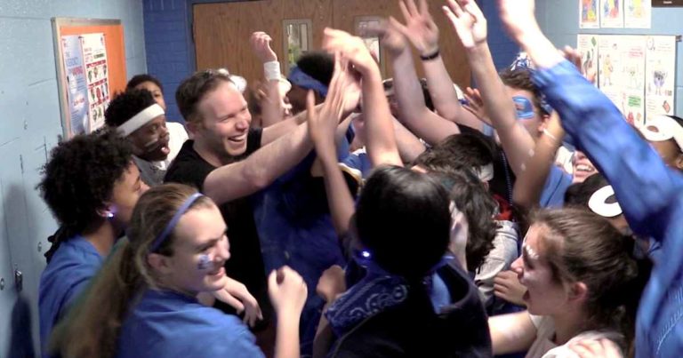 teacher-surprises-student-after-navy-deployment