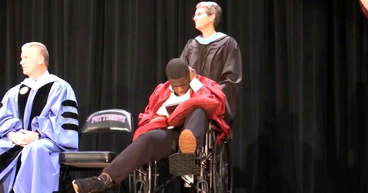 student-with-cancer-graduates