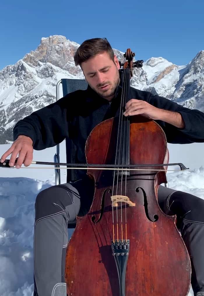 hallelujah-hauser