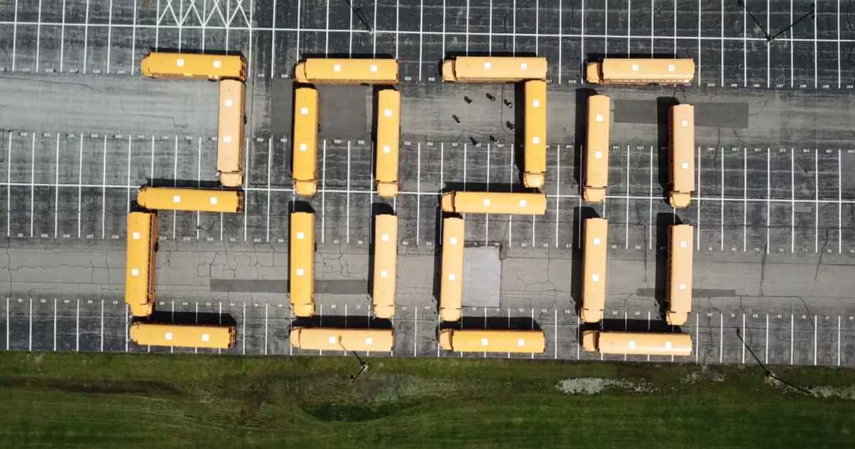 school-bus-drivers-graduation-tribute