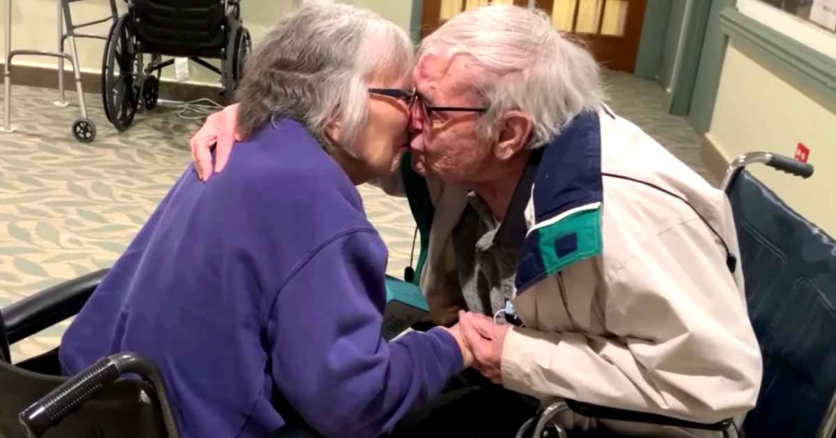 couple-reunion-covid-19