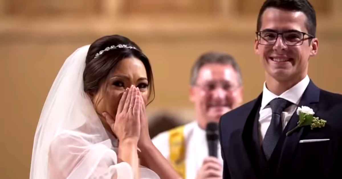 groom-surprises-bride-with-down-syndrome-students