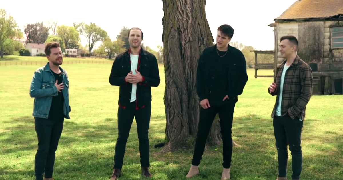 in-the-garden-acapella-anthem-lights