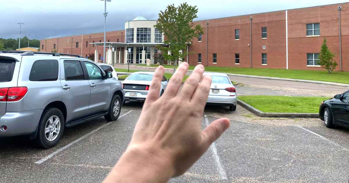 mother-prays-for-schools-amiee-gautreaux