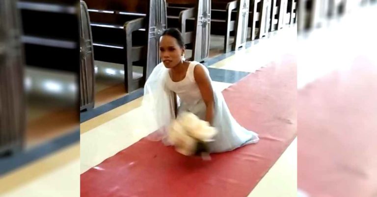 bride-without-legs-walk-down-aisle