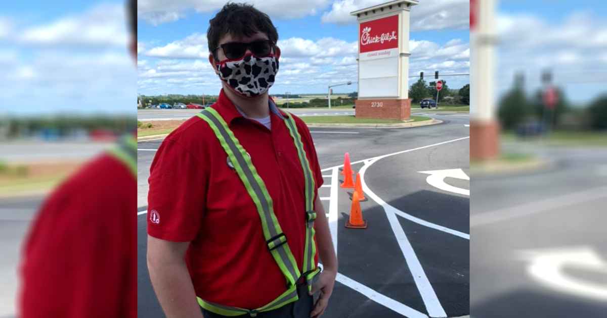 chick-fil-a-employee-saves-choking-child