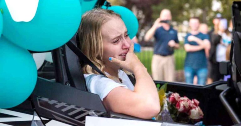 sarah-frei-homecoming