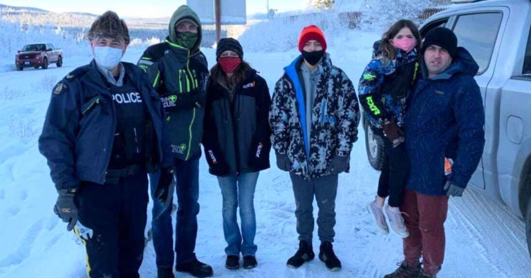 canadian-helps-stranded-american-family