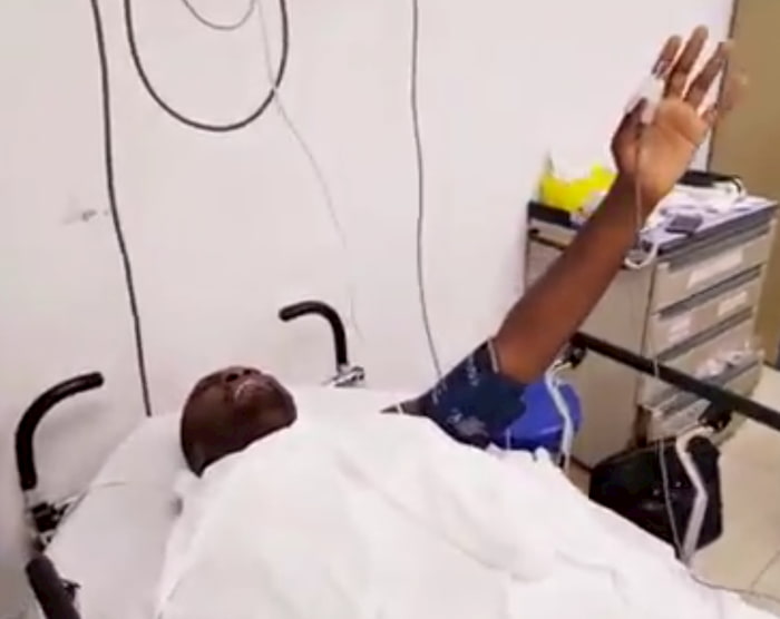 surgeon-worshipping-god-with-patient-2