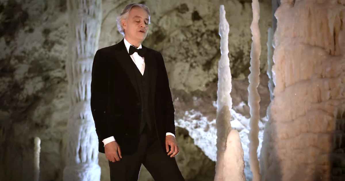 silent-night-andrea-bocelli