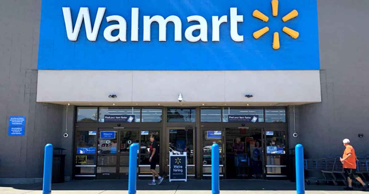 man-pays-off-walmart-layaway