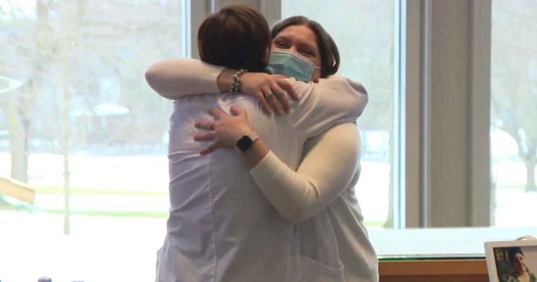 nurse-fulfills-promise-to-dying-patient