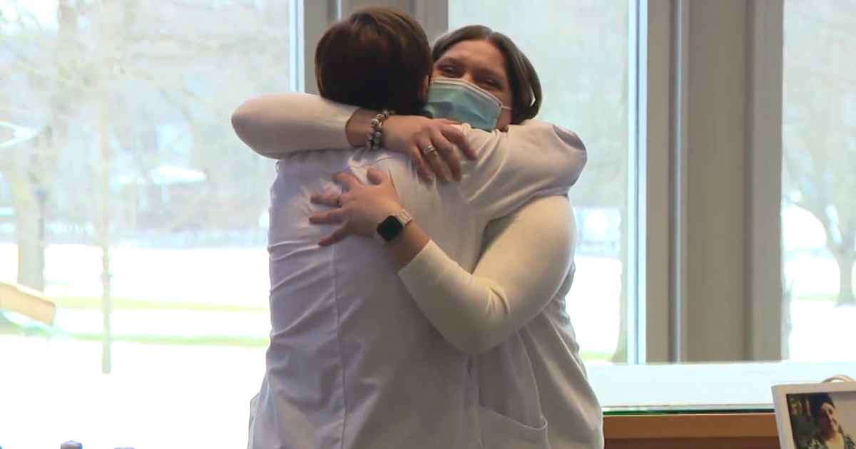 nurse-fulfills-promise-to-dying-patient