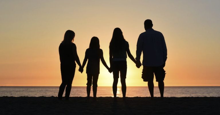 importance-of-Family-Bible