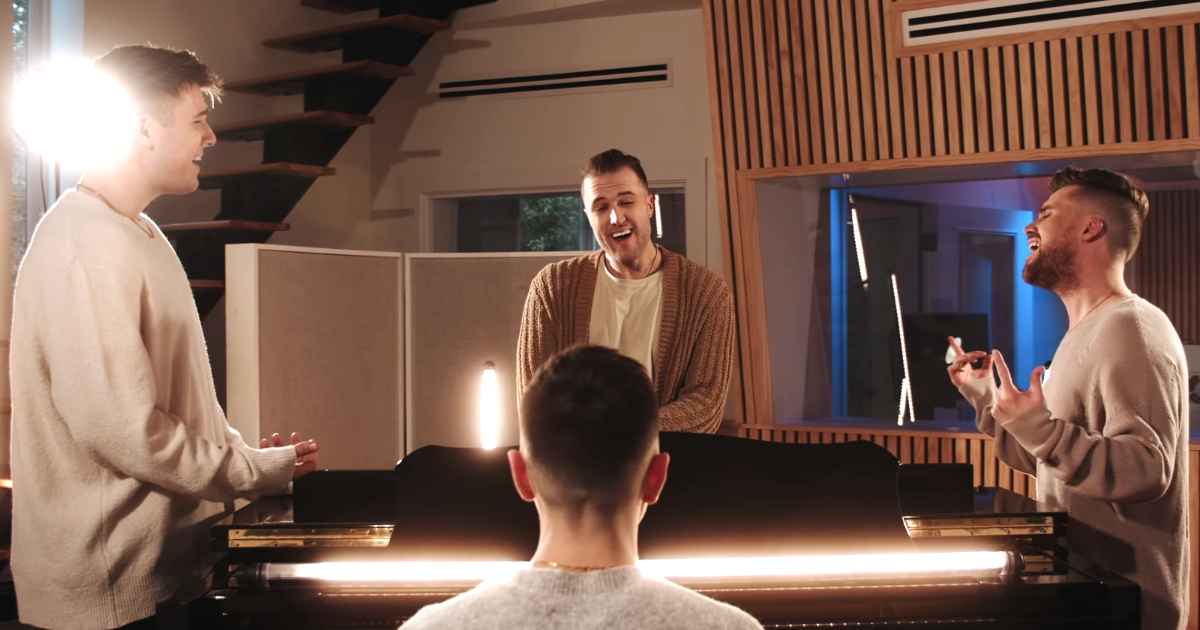 you-raise-me-up-anthem-lights