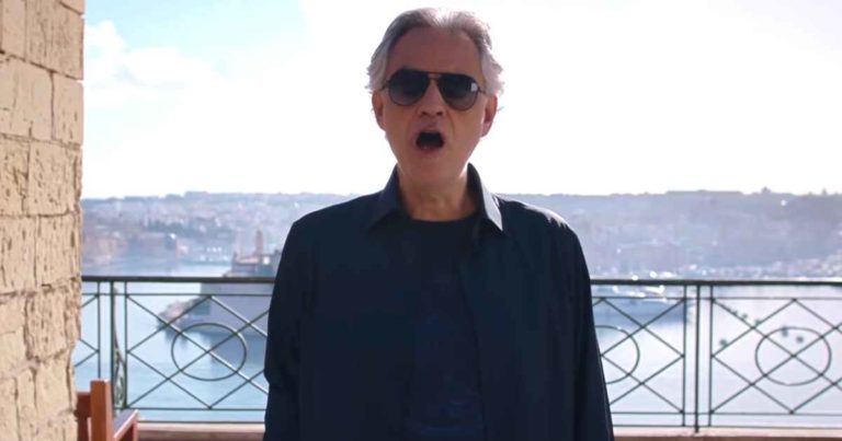 you'll-never-walk-alone-andrea-bocelli
