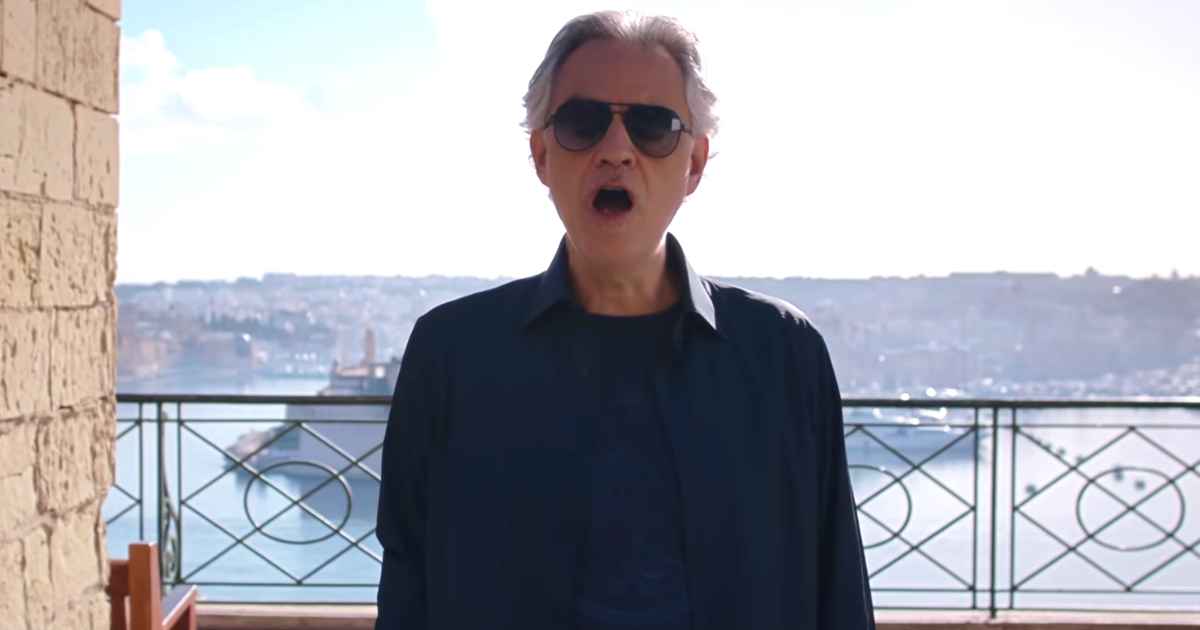 you'll-never-walk-alone-andrea-bocelli