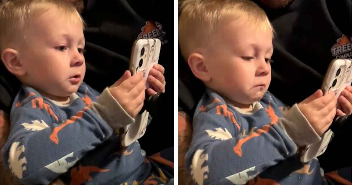 toddler-sees-parents-slideshow