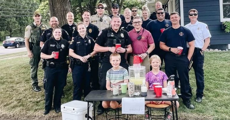 thief steals lemonade stand