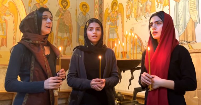 trio-mandili-the-prayer