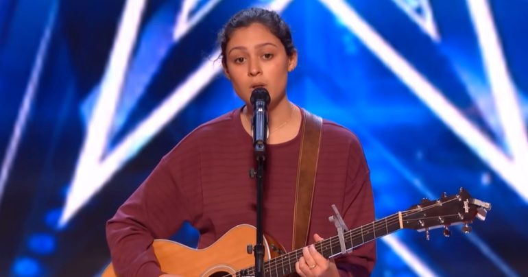 singer-with-speech-impediment-amanda-mammana