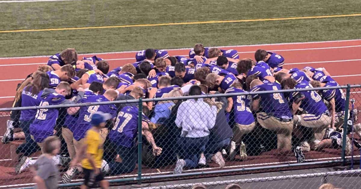 football player collapsed on field mason martin