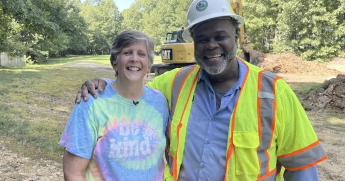 utility worker calvin godette