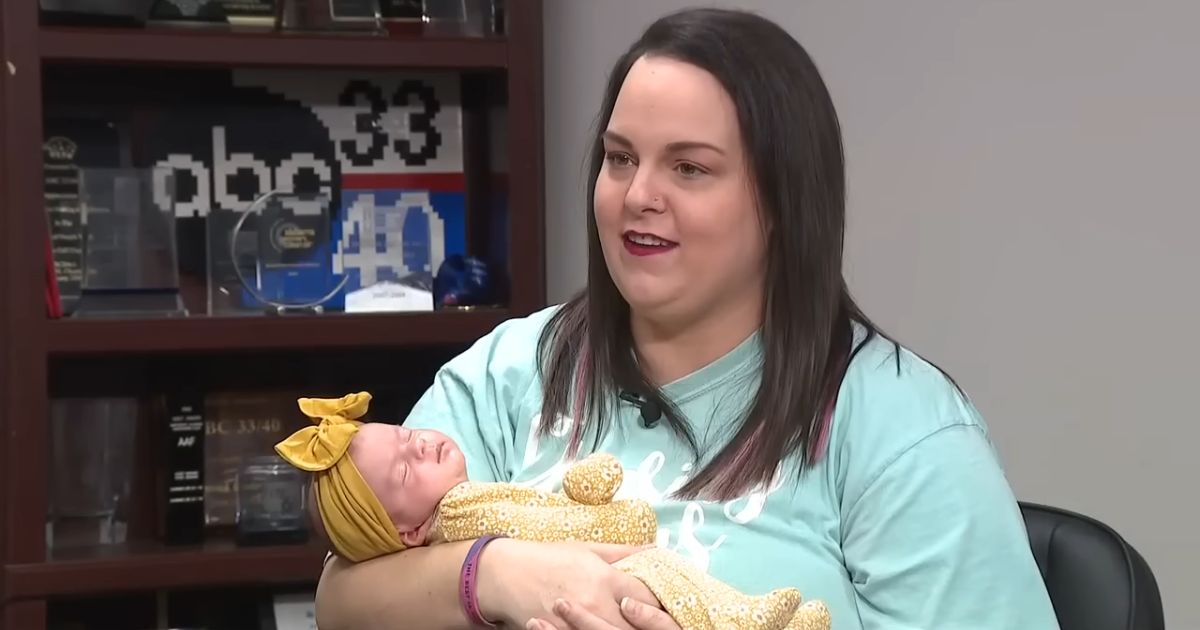 born without uterus pregnancy