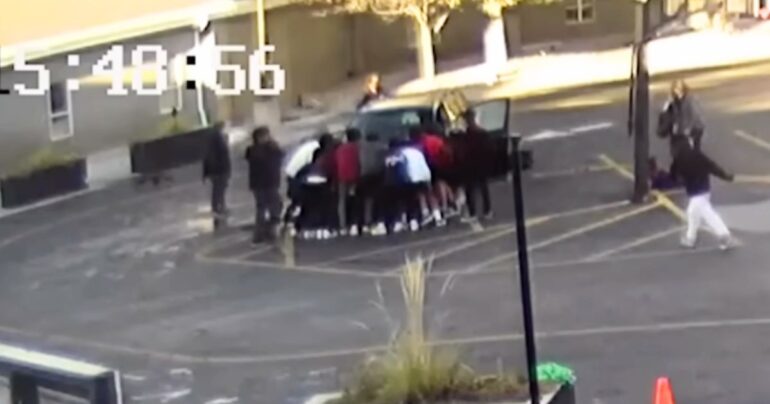 students save mom and children