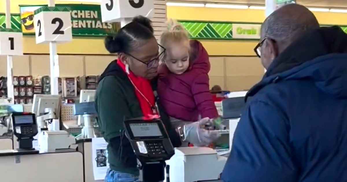 dollar tree cashier fatima leftwich