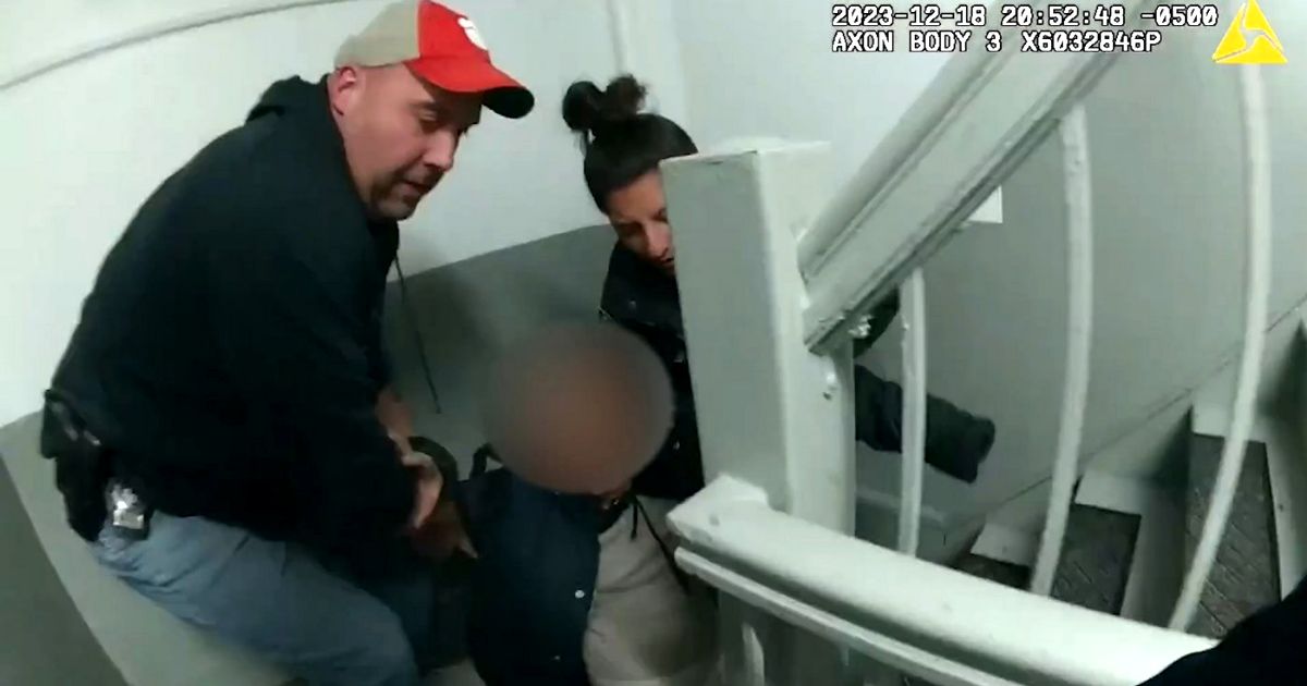 ny cops rescue elders