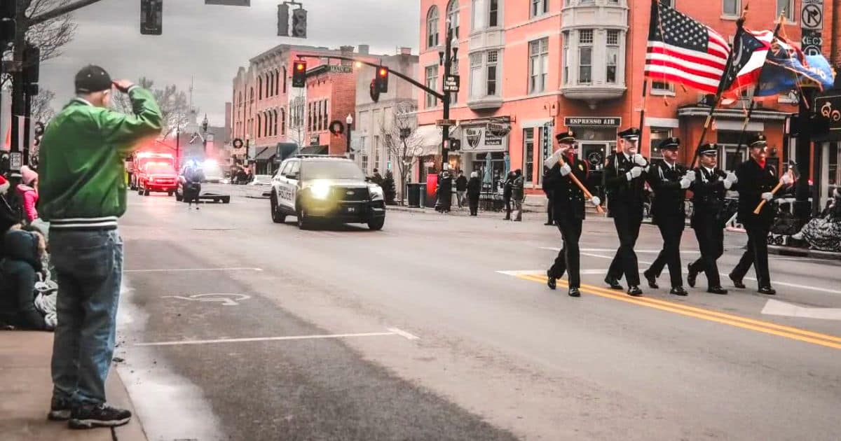 veteran saluting american flag