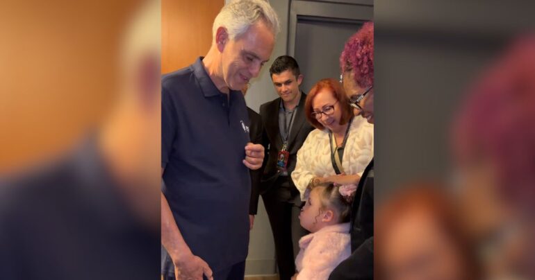 Andrea Bocelli surprise