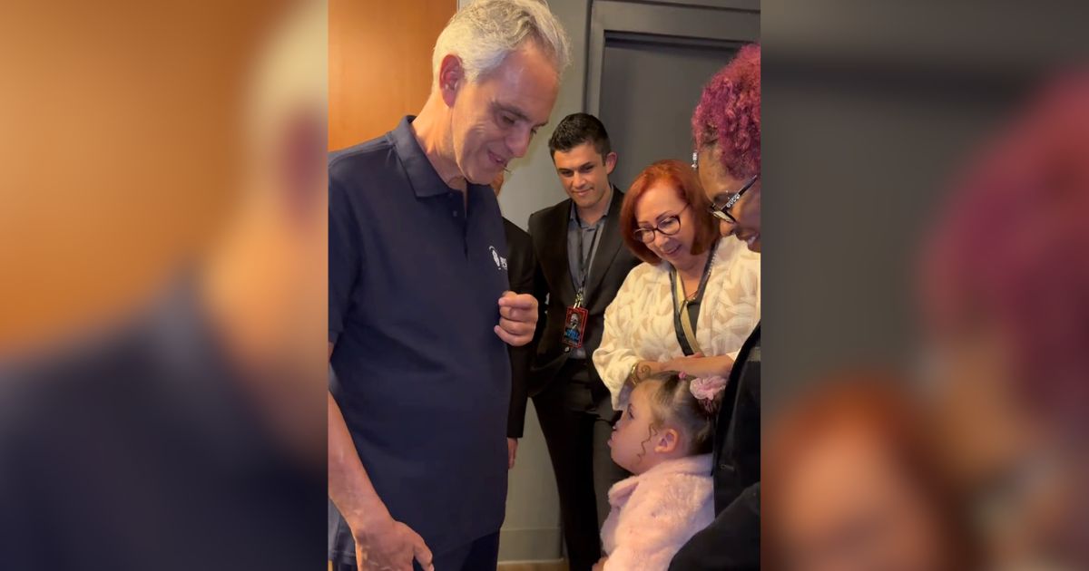 Andrea Bocelli surprise