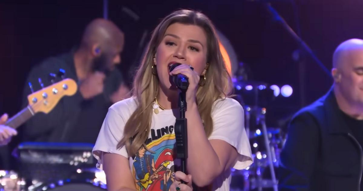 Kelly Clarkson kids in America