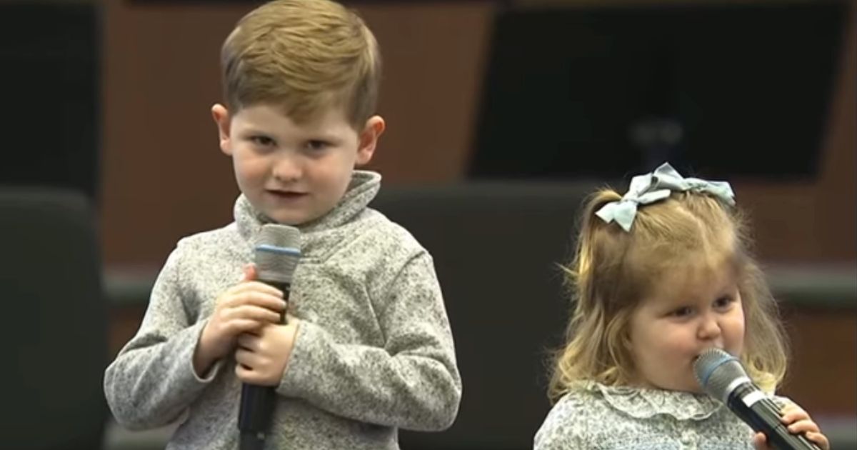 siblings sing I Love You Lord