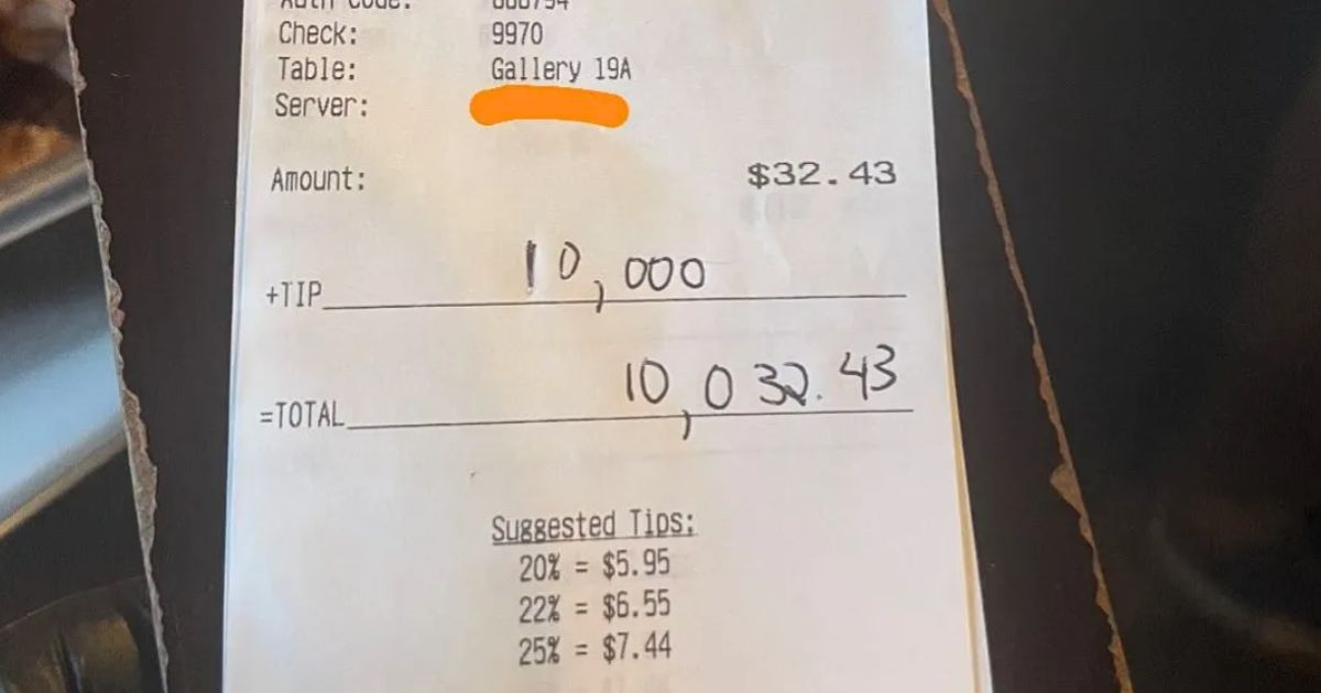 10k tip Michigan restaurant