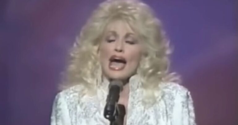 Dolly Parton He's Alive performance